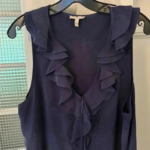 Joie 100% silk dress navy with ruffle v-neck button down front size L - Picture 4 of 12